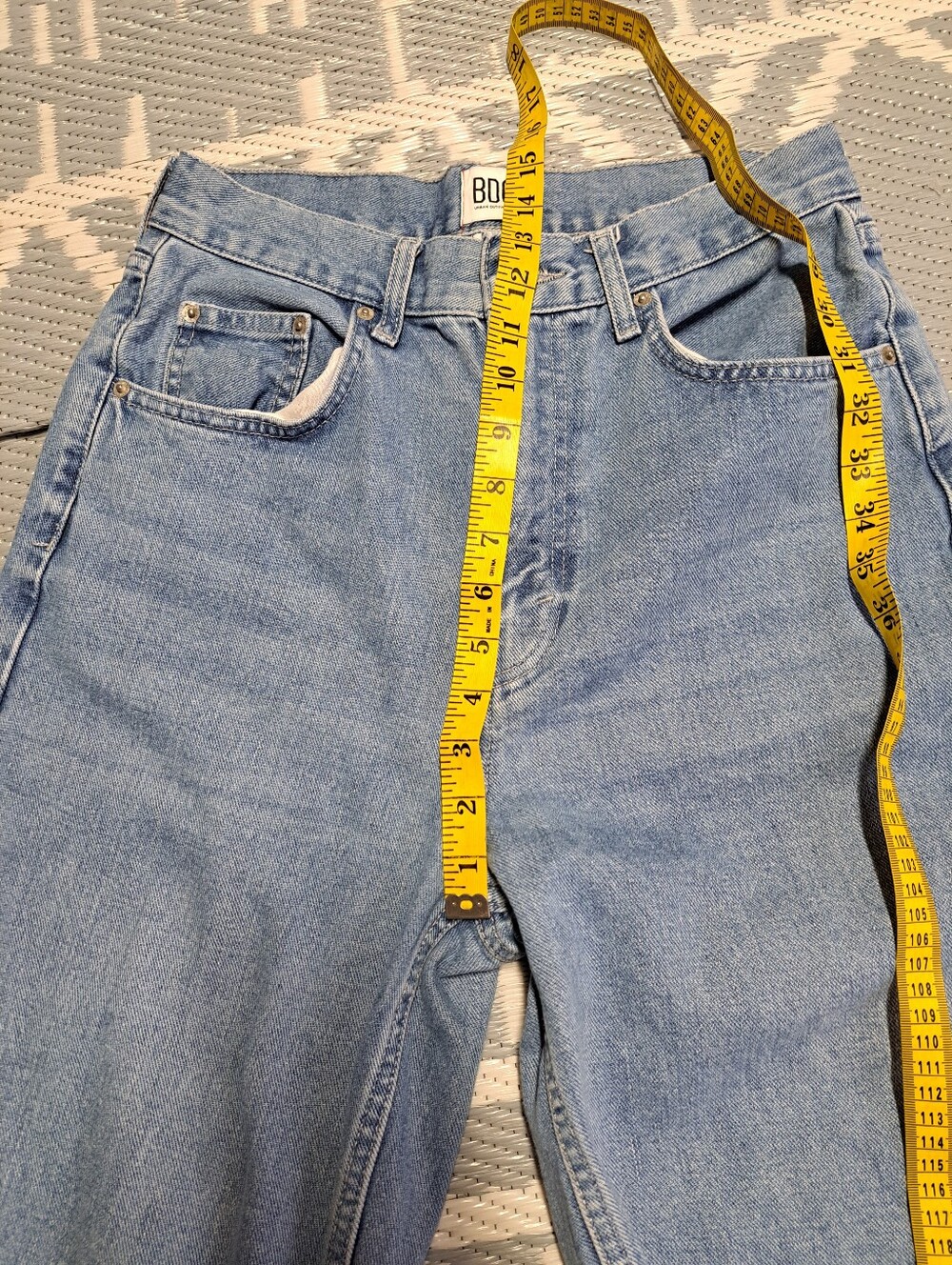 Urban Outfitters BDG Petite High-Waisted Baggy Jean — Light Wash - Picture 11 of 12